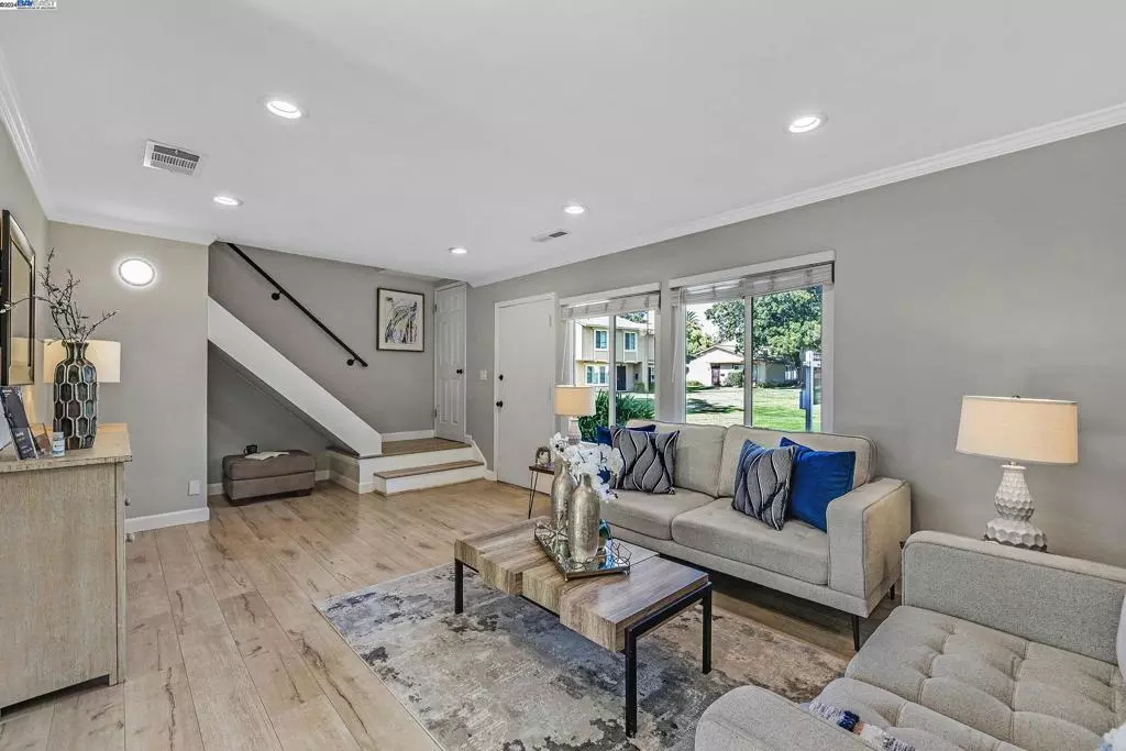 Fremont, CA 94536,36858 Limeta Ter