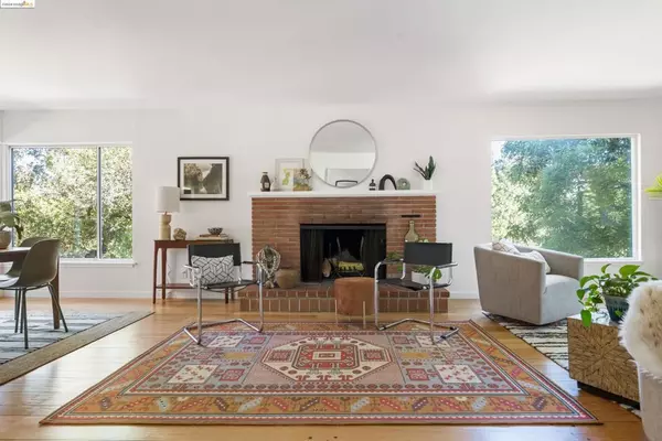 Oakland, CA 94611,5733 Cabot Dr