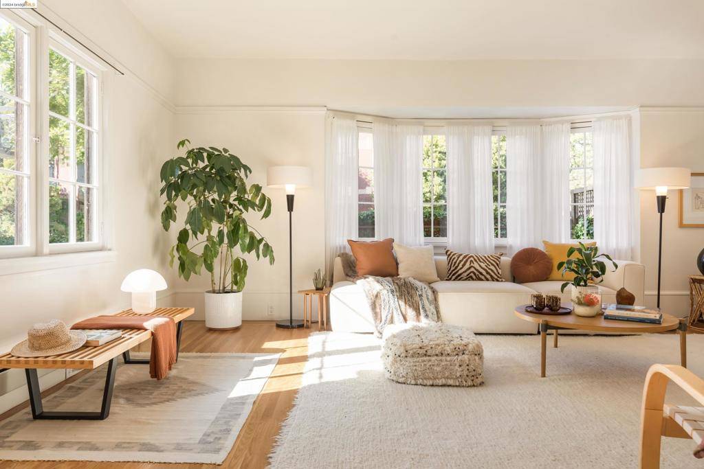 Berkeley, CA 94705,2816 Derby St
