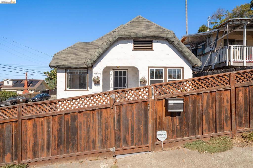Oakland, CA 94605,2901 82nd Ave