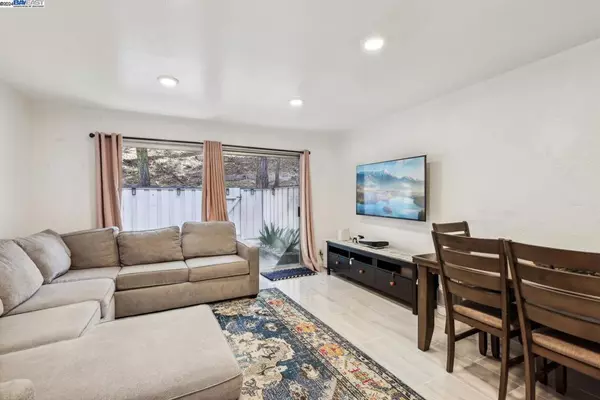 Pacifica, CA 94044,1424 Terra Nova Blvd