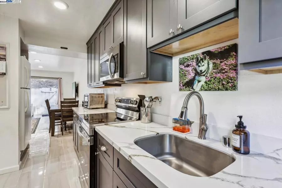 1424 Terra Nova Blvd, Pacifica, CA 94044