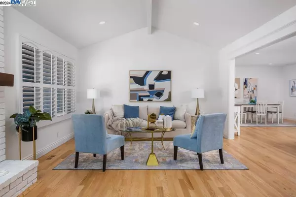 Moraga, CA 94556,1868 Camino Pablo