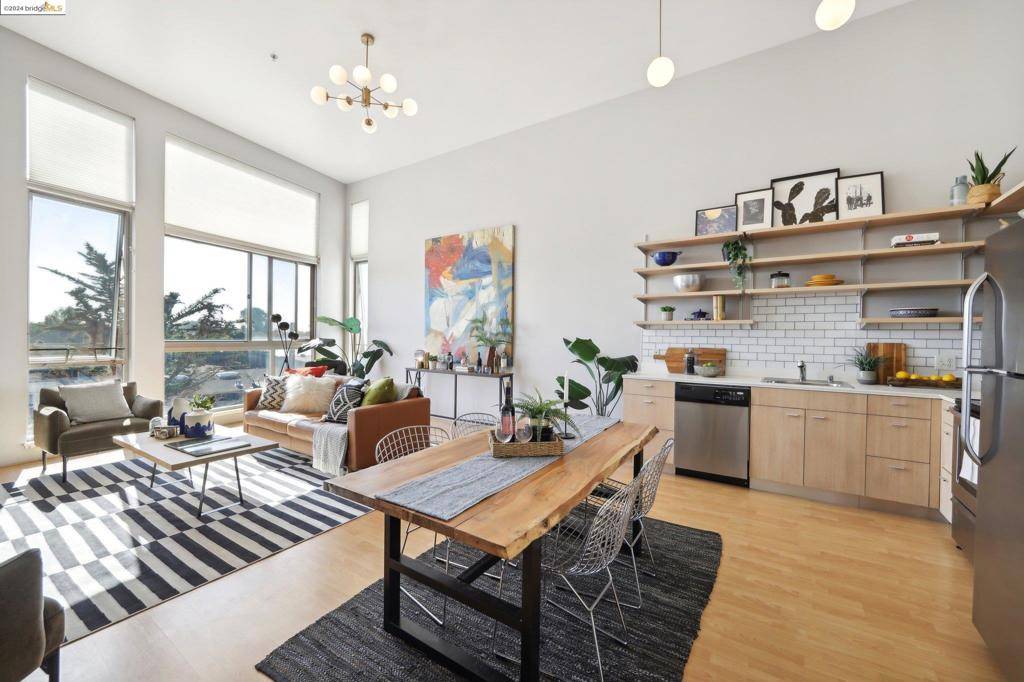 1201 Pine St #462,  Oakland,  CA 94607