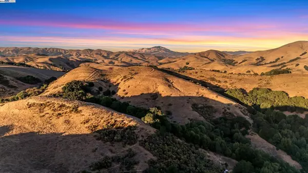 Castro Valley, CA 94552,Address not disclosed