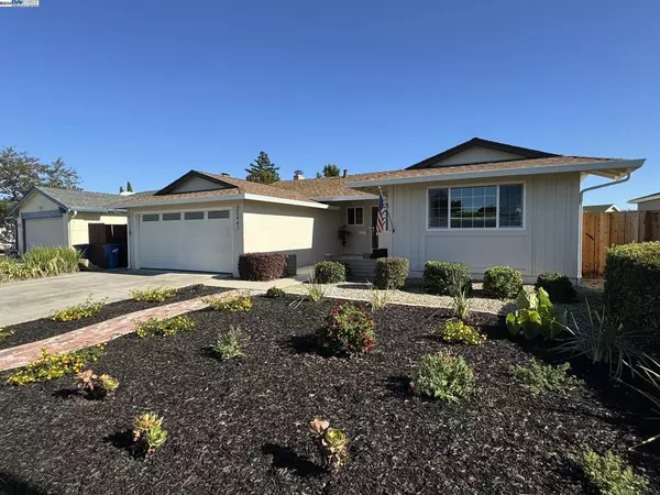 Union City, CA 94587,32447 Lois Way