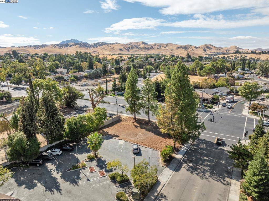 Antioch, CA 94509,3801 Sunset Ln.