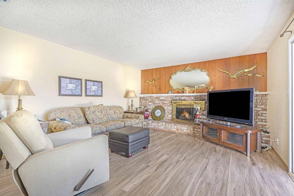 Union City, CA 94587,2273 Greer Ct