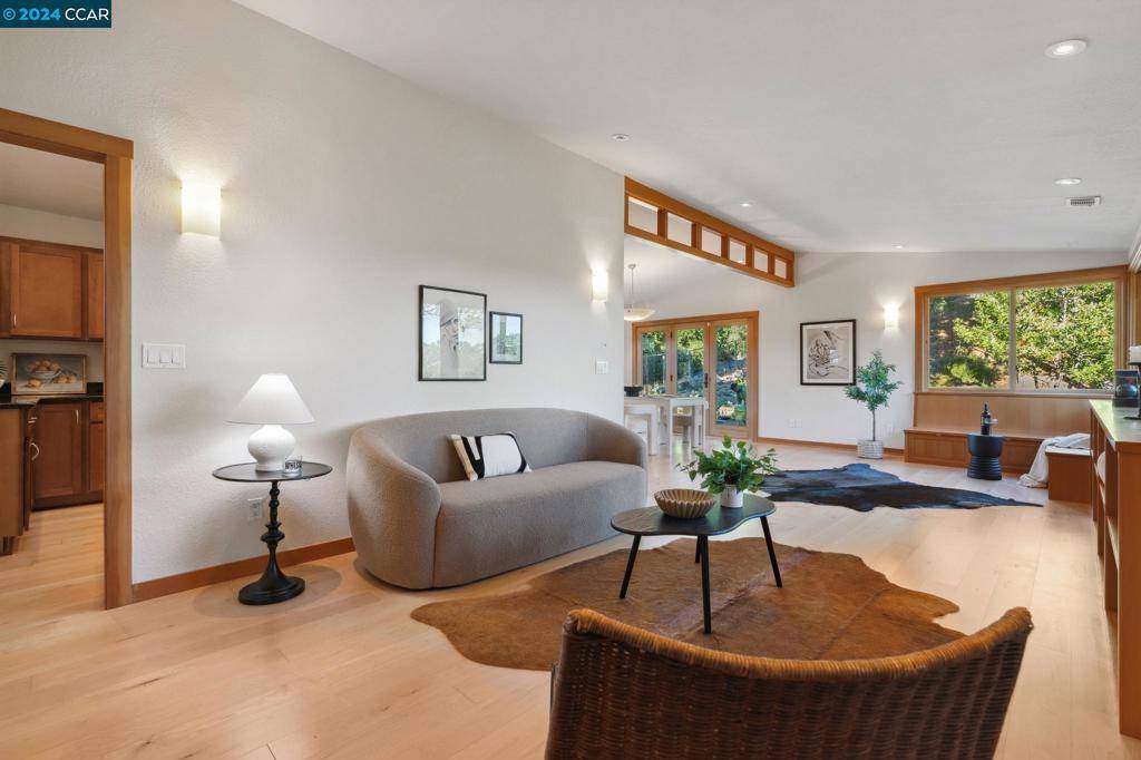 Orinda, CA 94563,54 Diablo View Dr
