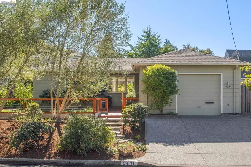 Oakland, CA 94602,2431 Leimert Blvd