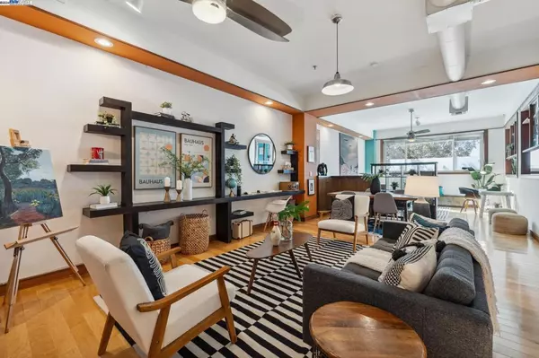 530 E 8TH STREET #103,  Oakland,  CA 94606