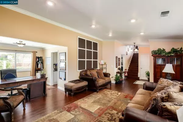 Vacaville, CA 95687,231 Raleigh Dr