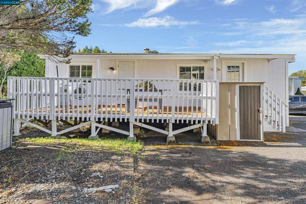 El Sobrante, CA 94803,4556 Appian Way