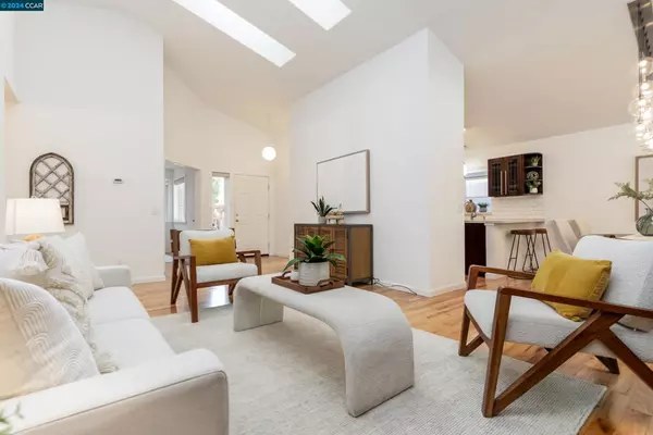 Pinole, CA 94564,2380 Martinez Ct