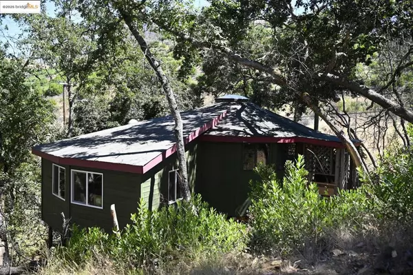 Santa Rosa, CA 95409,1557 Los Alamos RD