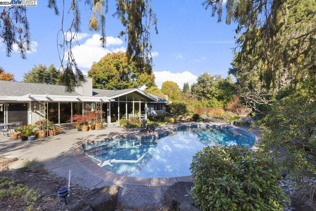 10 Corwin Dr., Alamo, CA 94507