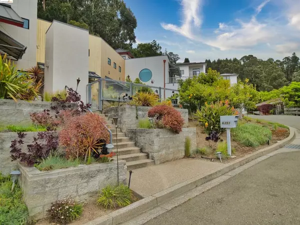 Oakland, CA 94611,6351 Fairlane Dr