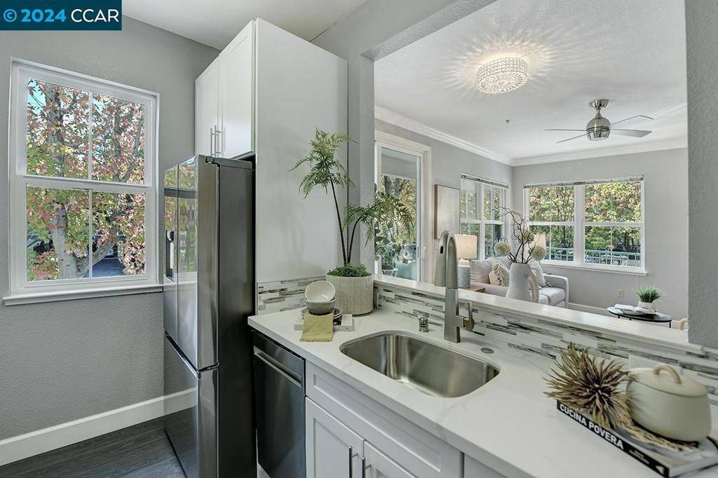 Walnut Creek, CA 94595,1860 Tice Creek #1201