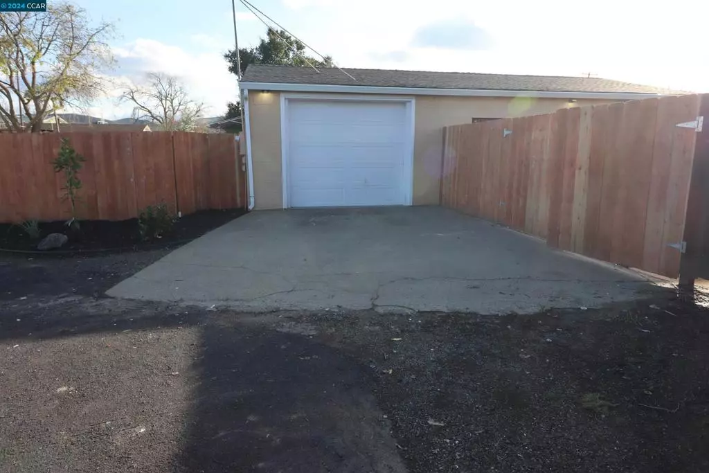 Bay Point, CA 94565,60 Banchio Ct