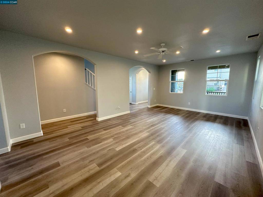 Isleton, CA 95641,712 Anne Marie Way