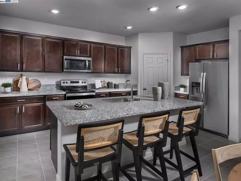 614 Shefford Drive, Vacaville, CA 95687