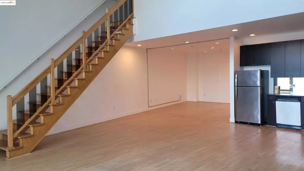 Oakland, CA 94607,311 Oak St