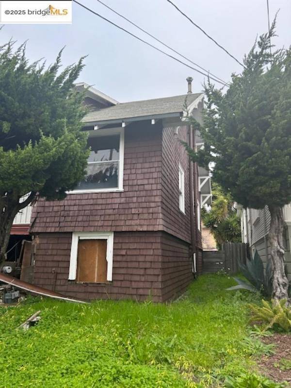 Oakland, CA 94609,574 61St St