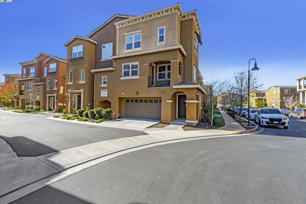 5611 Oceanspray Rd, Newark, CA 94560