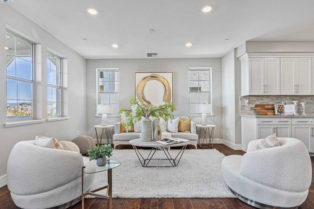 8563 Leeward Way, Newark, CA 94560
