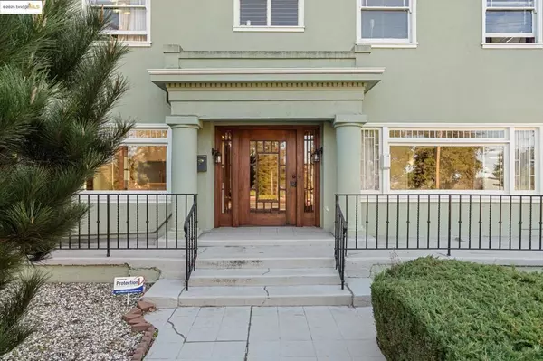 Oakland, CA 94610,1001 Macarthur Blvd