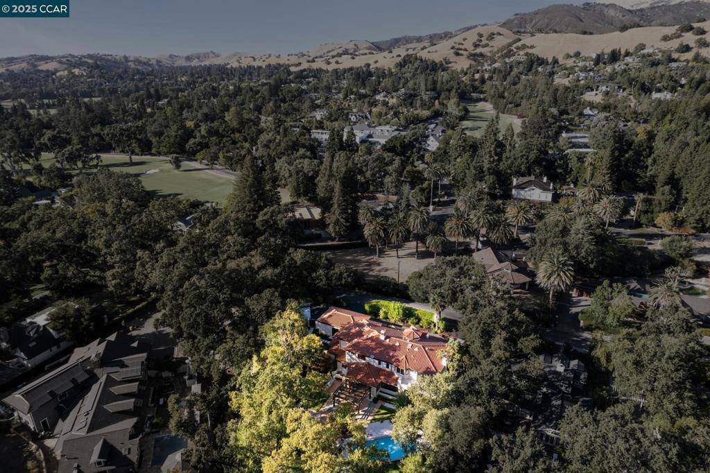 Diablo, CA 94528,1928 La Cadena