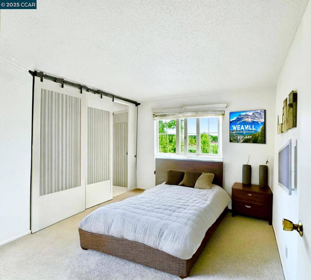 Oakland, CA 94602,5025 Woodminster Ln #202