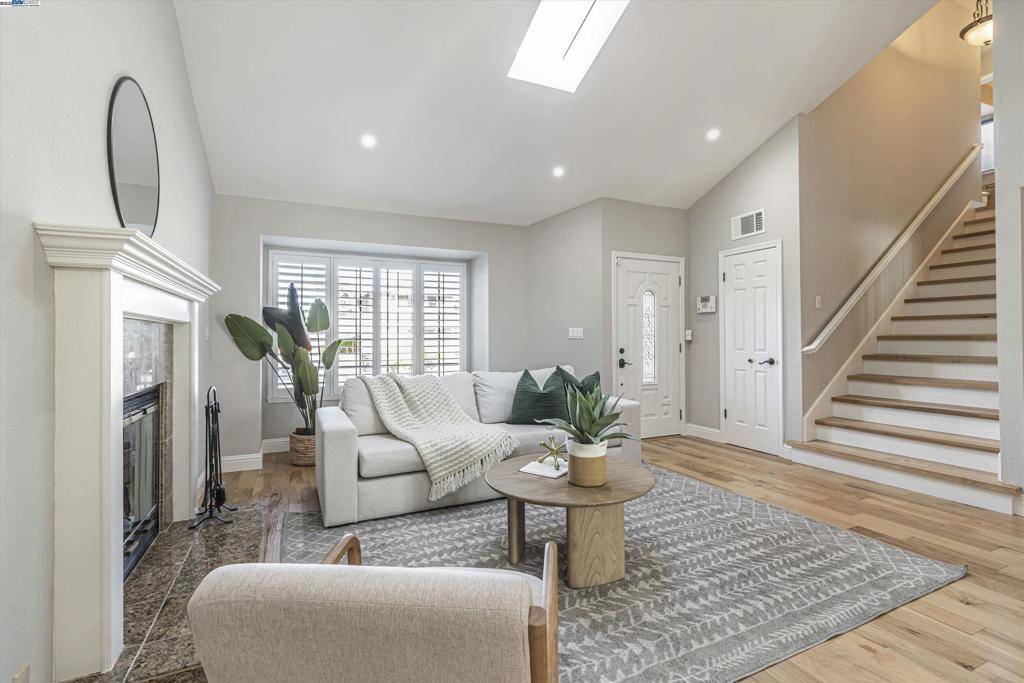 Pleasanton, CA 94588,7309 Joshua Cir