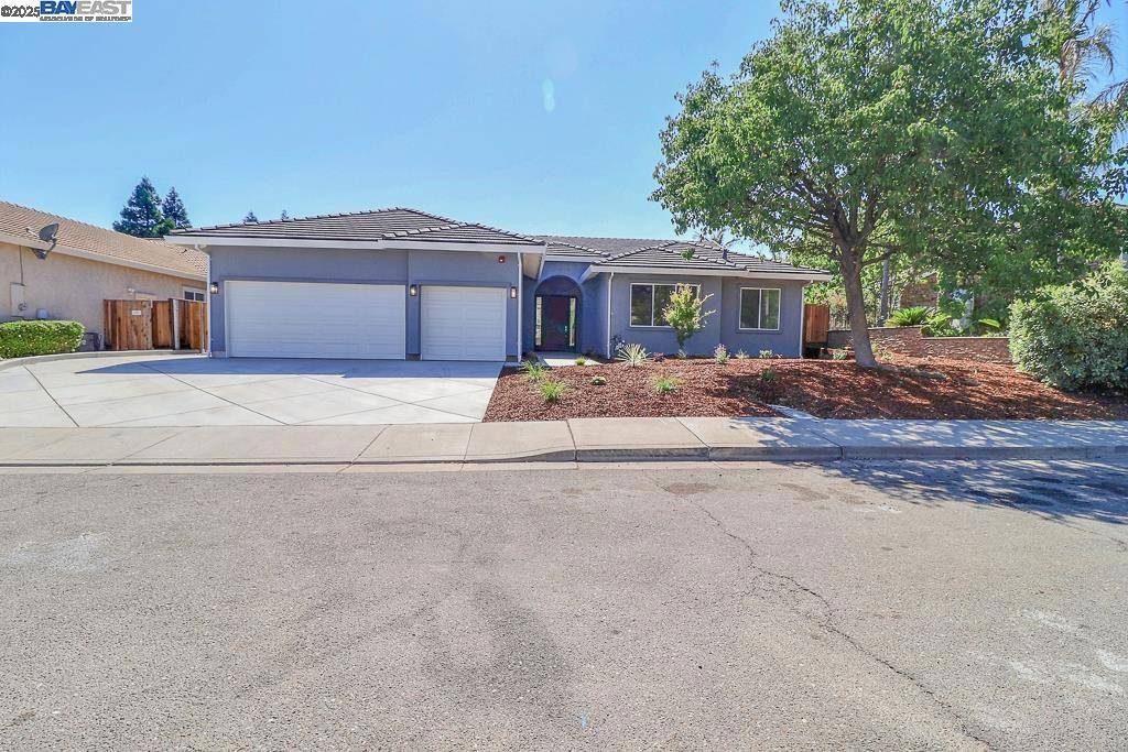 Antioch, CA 94531,5232 Henderson Ct