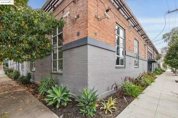 Oakland, CA 94607,2336 Magnolia St #1