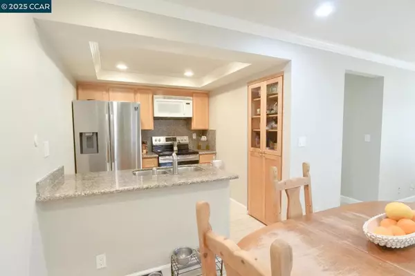 Pleasant Hill, CA 94523,46 Massolo Dr #A