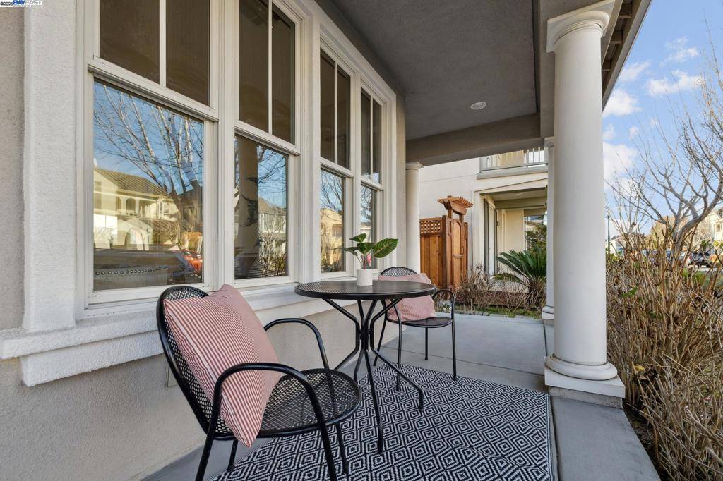 Alameda, CA 94501,438 Hollister Ave
