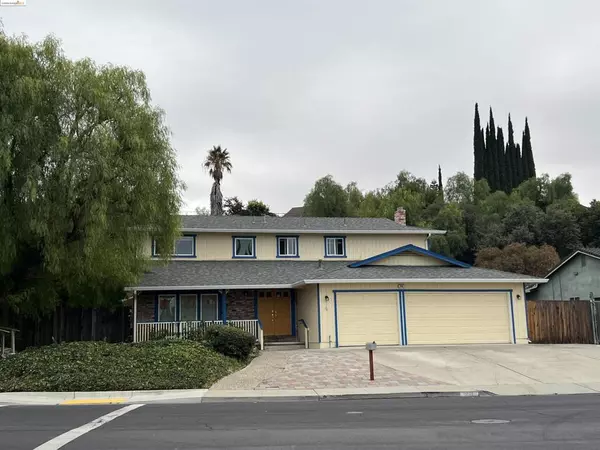 Antioch, CA 94509,208 Bluerock Dr