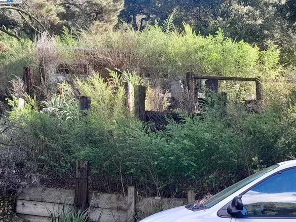 Oakland, CA 94605,6401 Leona St