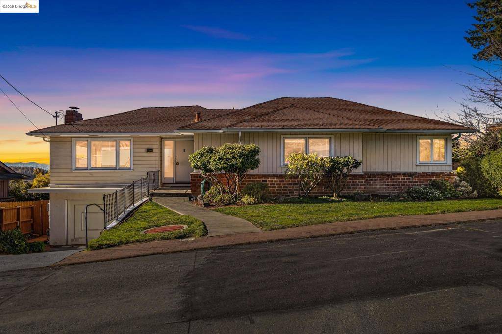30 Franciscan Way, Kensington, CA 94707