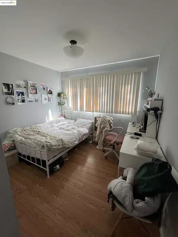 Berkeley, CA 94704,2636 WARRING ST