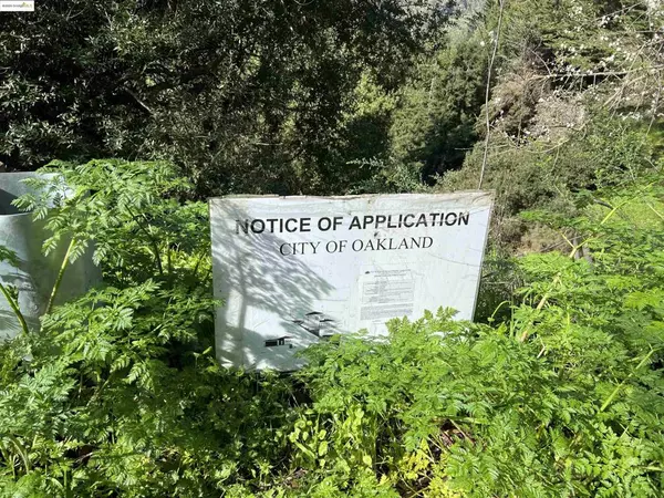 Oakland, CA 94611,6387 Girvin Dr