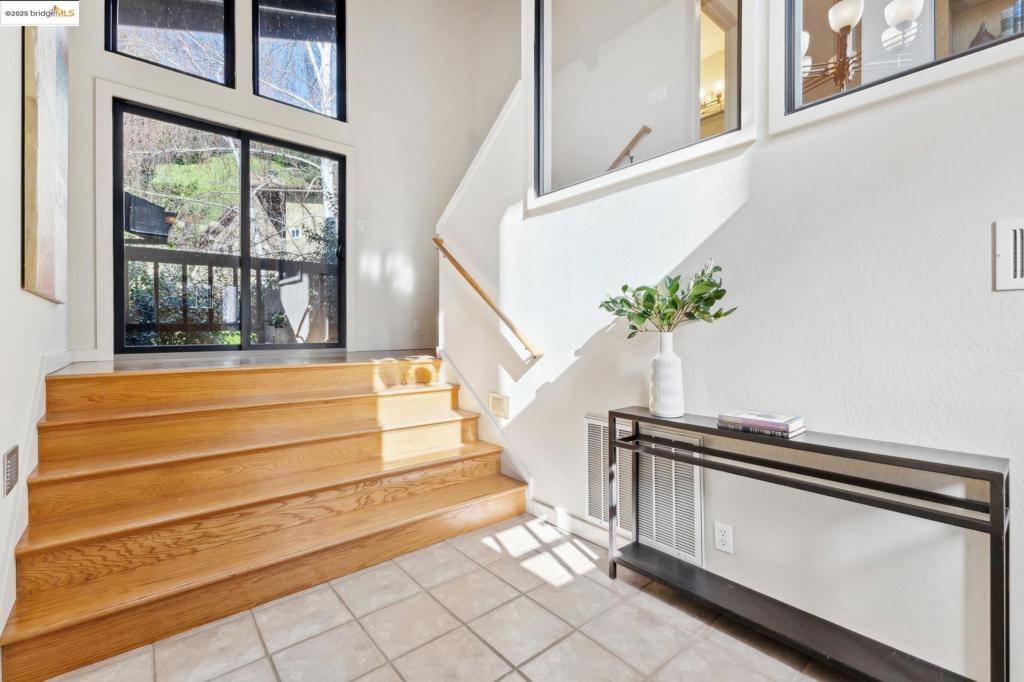 El Sobrante, CA 94803,2536 Heide Ct.