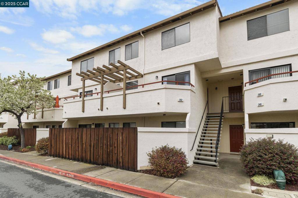 5075 Valley Crest Dr #262, Concord, CA 94521-4915