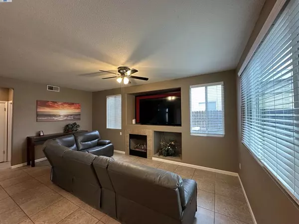 Rio Vista, CA 94571,612 Fisher St