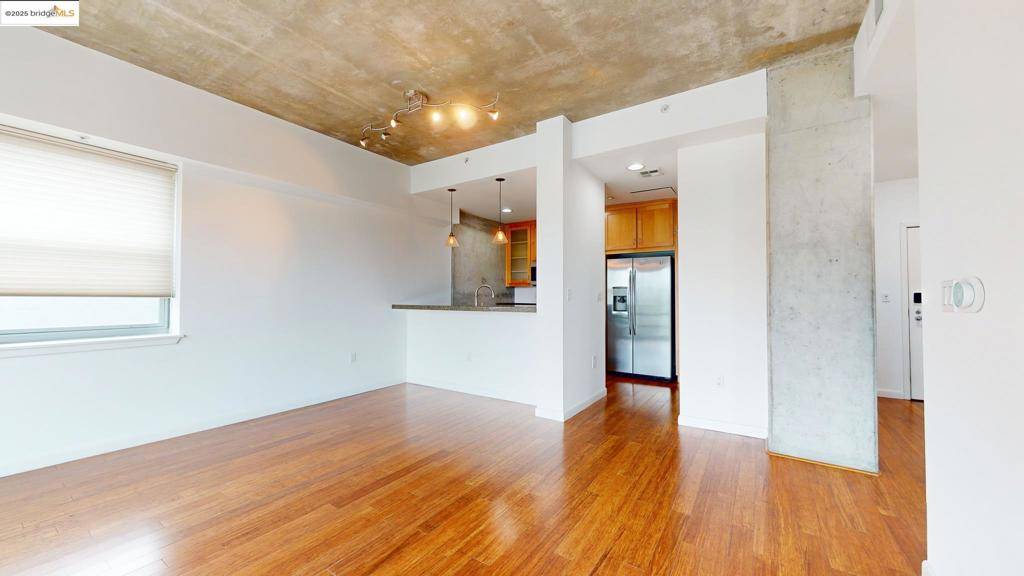 Oakland, CA 94607,428 Alice St #303