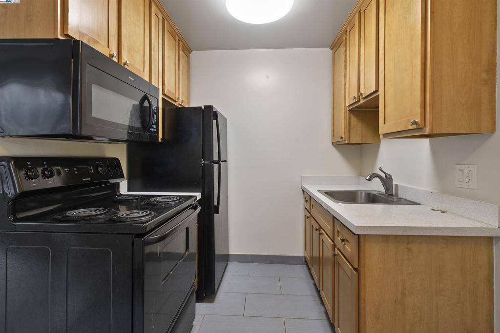 Oakland, CA 94610,149 Montecito Avenue