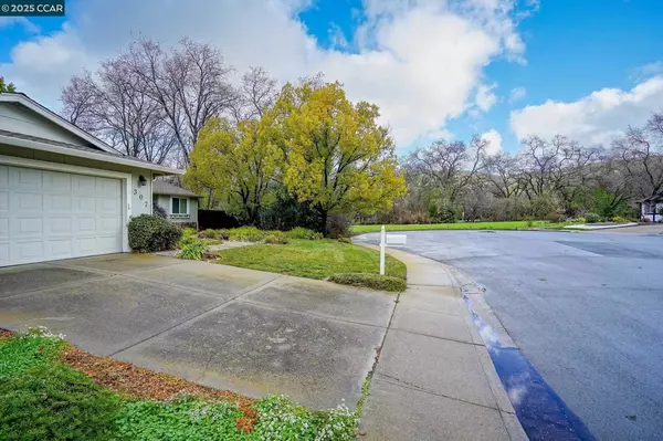 Clayton, CA 94517,307 Meredith Ct