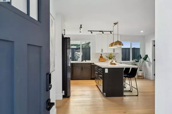 Newark, CA 94560,6181 Cotton Ave