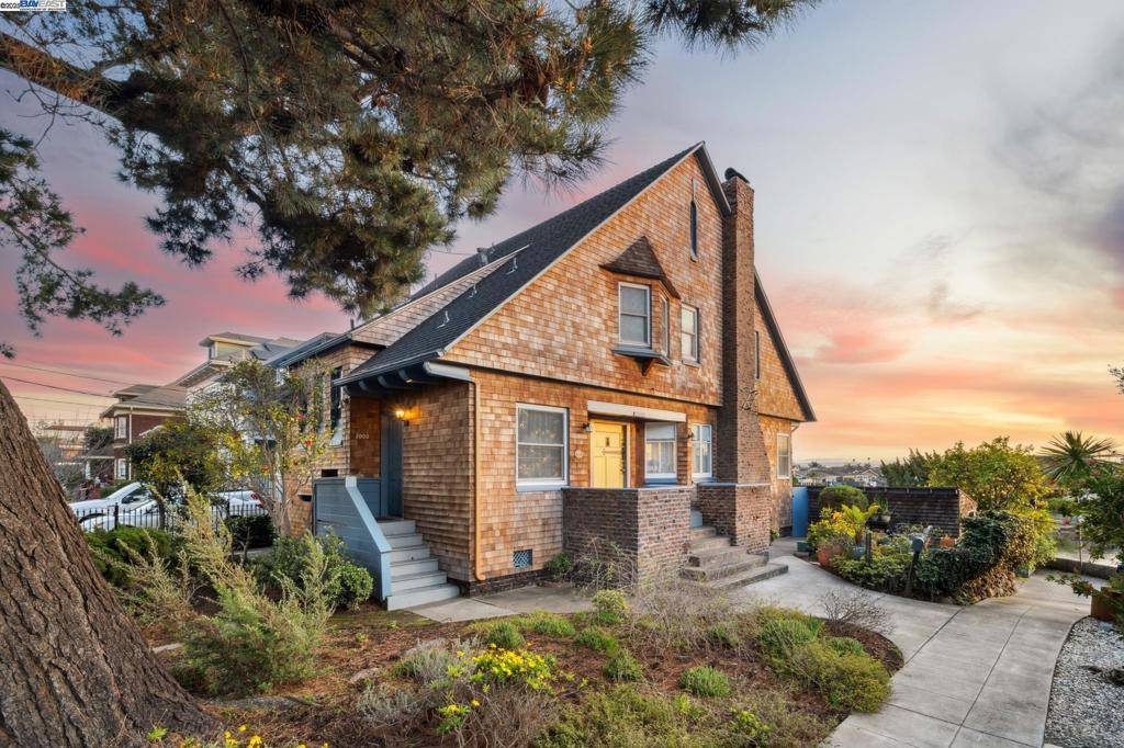 Alameda, CA 94501,2000 CLINTON AVENUE